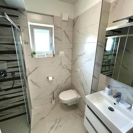 Apartman Town 2 *