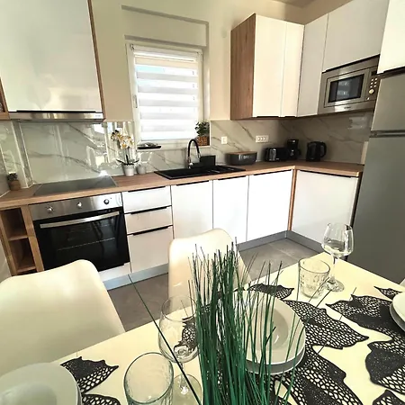 Apartman Town 2 *