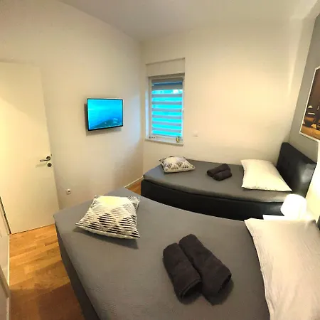 Town 2 Apartman