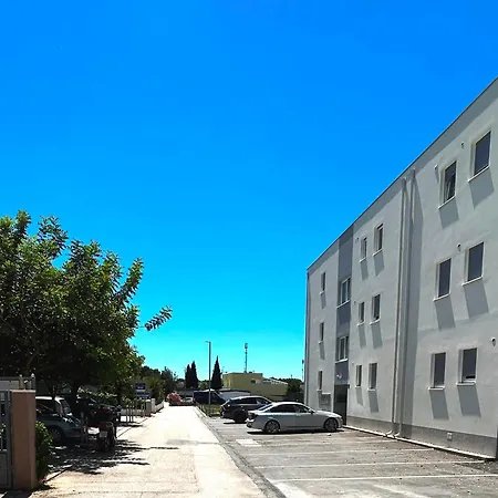 Town 2 Apartman